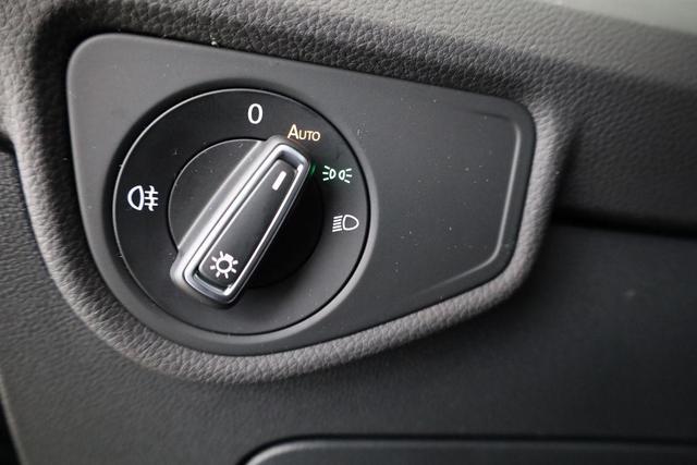 Volkswagen Touran Comfortline BMT/Start-Stopp 1.5 TSI DSG Comfortline, 7-Sitzer, AHK, Navi, FS-heizbar, Kamera, Side, Winter, 4 J.-Garantie 