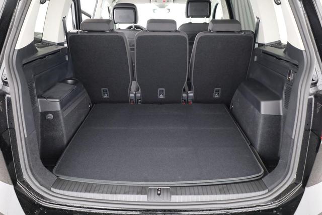 Volkswagen Touran Comfortline BMT/Start-Stopp 1.5 TSI DSG Comfortline, 7-Sitzer, AHK, Navi, FS-heizbar, Kamera, Side, Winter, 4 J.-Garantie 