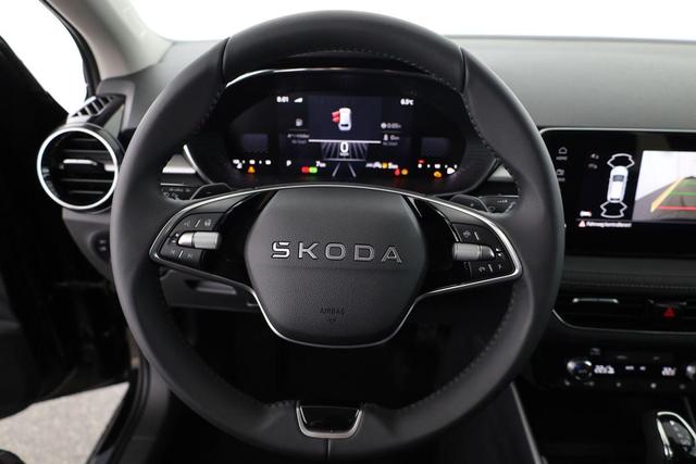 Skoda Fabia Selection 1.0 TSI DSG Selection, KESSY, Kamera, 15-Zoll schwarz, Winter, Ladeboden 