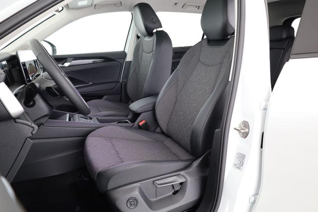 Volkswagen Tayron 1.5 TSI eHybrid 150 kW Life Life, Pano, HuD, AHK, AreaView, Side, Navi, Winter, 5-J. Garantie 