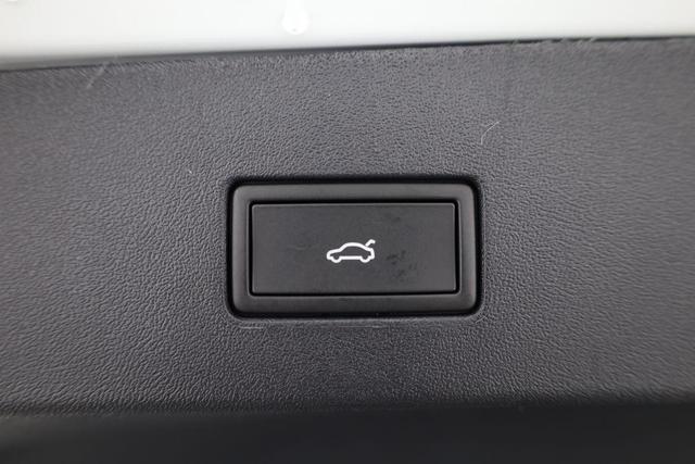 Volkswagen Tayron 1.5 TSI eHybrid 150 kW Life Life, Pano, HuD, AHK, AreaView, Side, Navi, Winter, 5-J. Garantie 