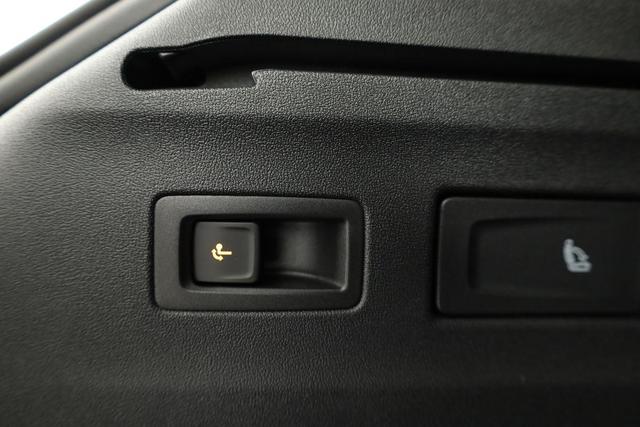 Volkswagen ID.7 Kombi Pro 210 kW Tourer Black Style, HUD, AHK, AreaView, Side, Winter, 19-Zoll 