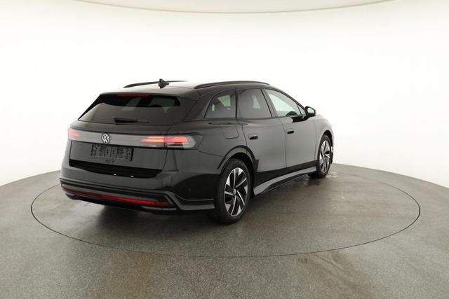 Volkswagen ID.7 Kombi Pro 210 kW Tourer Black Style, HUD, AHK, AreaView, Side, Winter, 19-Zoll 