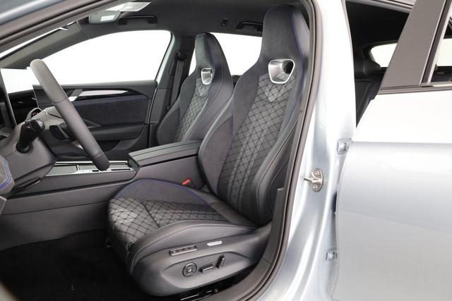 Volkswagen Passat Variant 2.0 TDI 142 kW 4Motion R-Line DSG 4M Black, AHK, IQ.Light, HUD, 19-Zoll, AreaView, Navi, Side 