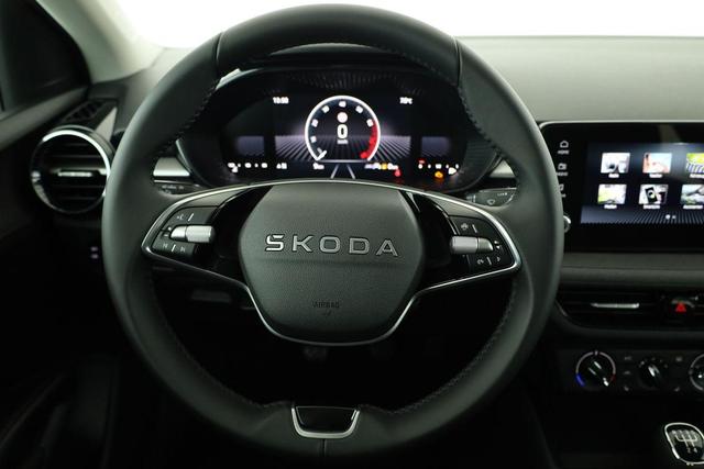 Skoda Fabia Selection 1.0 TSI 130 Jahre, LED, Kamera, Winter, Sunset, 15-Zoll 