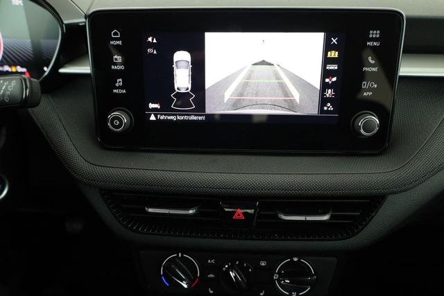 Skoda Fabia Selection 1.0 TSI 130 Jahre, LED, Kamera, Winter, Sunset, 15-Zoll 