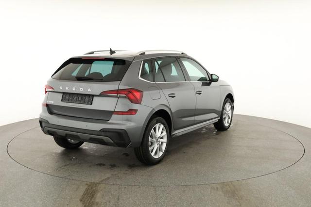 Skoda Kamiq Selection 1.0 TSI DSG 130 Jahre, AHK, LED, Side, ACC, Kamera, el. Klappe, Winter, 17-Zoll 