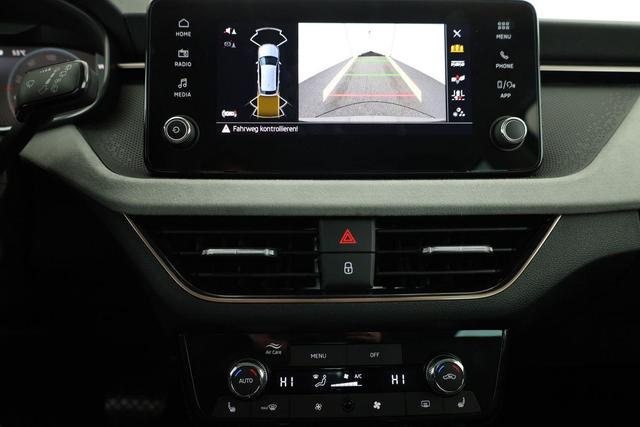 Skoda Kamiq Selection 1.0 TSI DSG 130 Jahre, LED, Side, ACC, Kamera, el. Klappe, Winter, 17-Zoll 