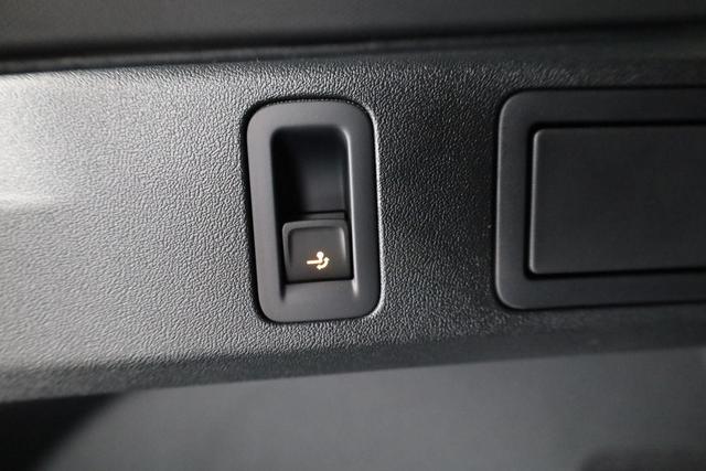 Volkswagen Tiguan 2.0 TDI 142 kW 4Motion R-Line DSG 4M Black, Pano, IQ.Light, AHK, Navi, Side, AreaView, Winter, sofort 