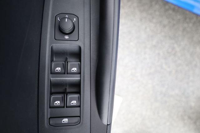 Skoda Fabia Selection 1.0 TSI 130 Jahre, LED, Kamera, Winter, Sunset, 15-Zoll 