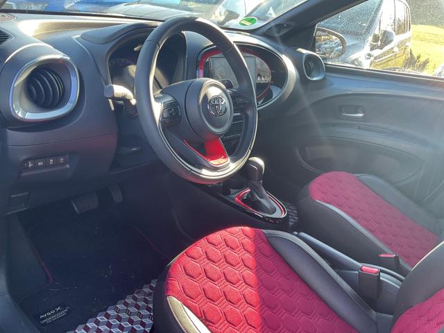 Toyota Aygo X - Undercover 1.0 KAT Undercover, LED, ACC, Kamera, 18-Zoll