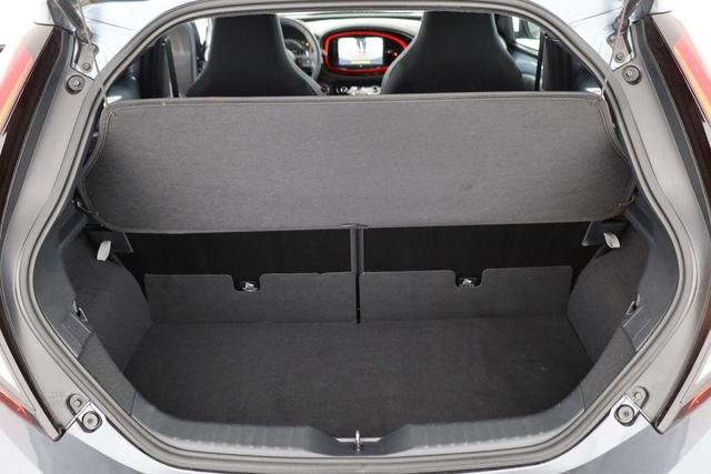 Toyota Aygo X Undercover 1.0 KAT Undercover, LED, ACC, Kamera, 18-Zoll 