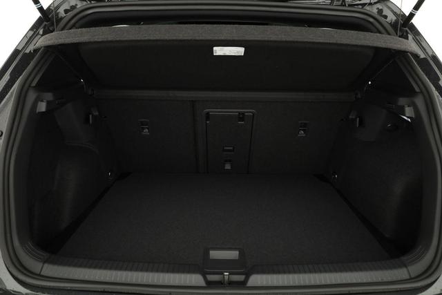 Volkswagen Golf 2.0 TSI 195 kW GTI VIII DSG, Navi, Side, Matrix, Kamera, Winter, 19-Zoll 