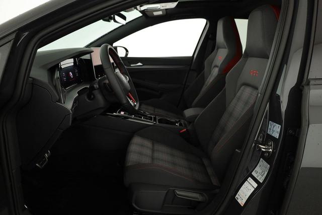 Volkswagen Golf 2.0 TSI 195 kW GTI VIII DSG, Navi, Side, Matrix, Kamera, Winter, 19-Zoll 