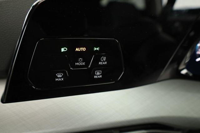 Volkswagen Golf 1.5 TSI 110 kW VIII Variant Life, AHK, easyOpen, Kamera, 3-J Garantie 