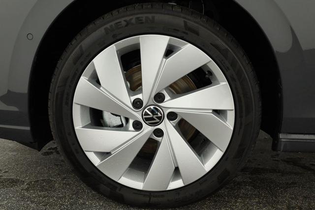 Volkswagen Golf 1.5 TSI 110 kW VIII Variant Life, AHK, easyOpen, Kamera, 3-J Garantie 