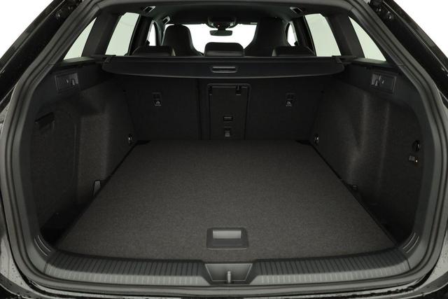 Volkswagen Golf 1.5 TSI 110 kW R-Line VIII Variant R-LINE, AHK, easyOpen, Kamera, LED-Plus, 3-J Garantie 