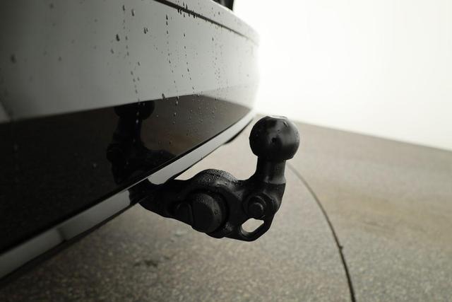 Volkswagen Golf 1.5 TSI 110 kW R-Line VIII Variant R-LINE, AHK, easyOpen, Kamera, LED-Plus, 3-J Garantie 