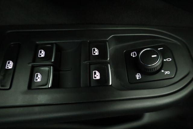 Volkswagen Golf 1.5 TSI 110 kW R-Line VIII Variant R-LINE, AHK, easyOpen, Kamera, LED-Plus, 3-J Garantie 