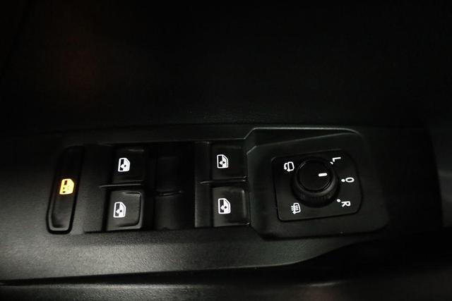 Volkswagen T-Cross 1.0 TSI 85 kW Life DSG Life, LED, Kamera, Side, ACC, Winter, sofort 