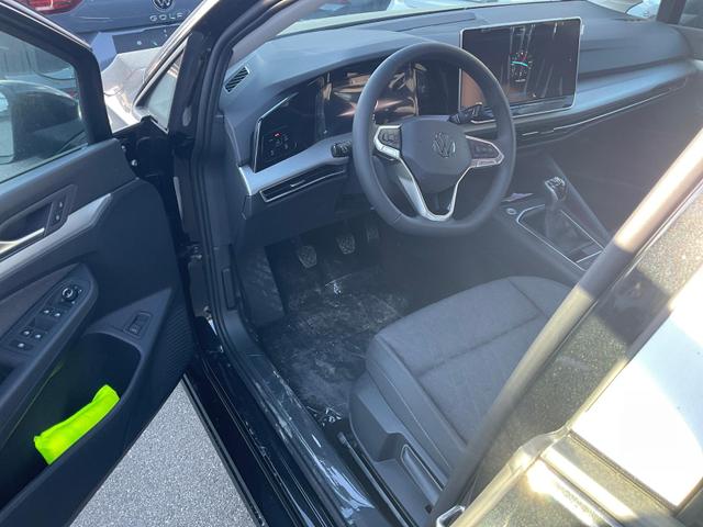 Volkswagen Golf - 1.5 TSI 110 kW VIII Variant Life, AHK, easyOpen, Kamera, 3-J Garantie