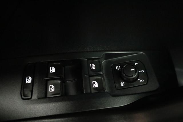 Volkswagen T-Cross 1.0 TSI 85 kW Life DSG Life, AHK, LED, Kamera, Side, ACC, Winter, sofort 