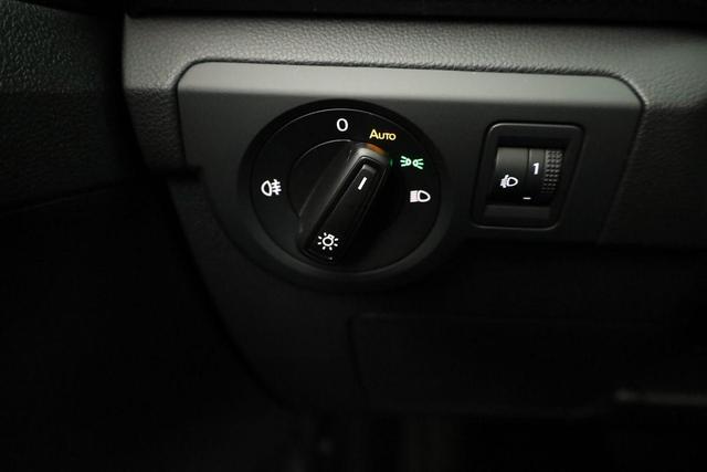 Volkswagen T-Cross 1.0 TSI 85 kW Life DSG Life, AHK, LED, Kamera, Side, ACC, Winter, sofort 