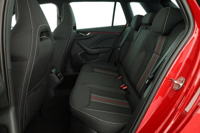 Skoda Kamiq Monte Carlo 1.5 TSI DSG Carlo, Pano, AHK, IQ.Light, Side, Kamera, Winter, 17-Zoll 