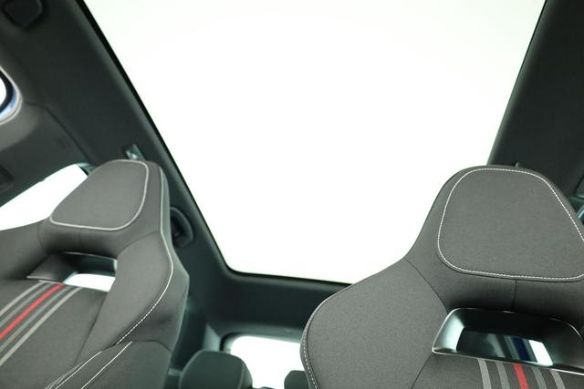 Skoda Kamiq Monte Carlo 1.5 TSI DSG Carlo, Pano, AHK, IQ.Light, Side, Kamera, Winter, 17-Zoll 