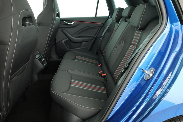 Skoda Kamiq Monte Carlo 1.5 TSI DSG Carlo, Pano, AHK, IQ.Light, Side, Kamera, Winter, 17-Zoll 