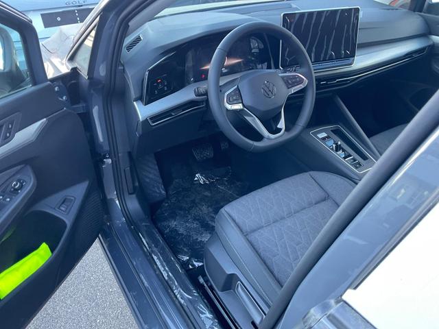 Volkswagen Golf - VIII Variant 2.0 TDI DSG Life, AHK, easyOpen, Kamera, 3-J Garantie