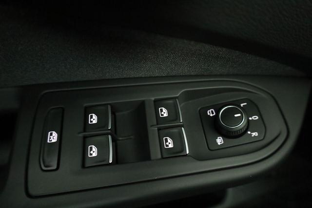 Volkswagen Golf VIII Variant 2.0 TDI DSG Life, easyOpen, Kamera, 3-J Garantie 