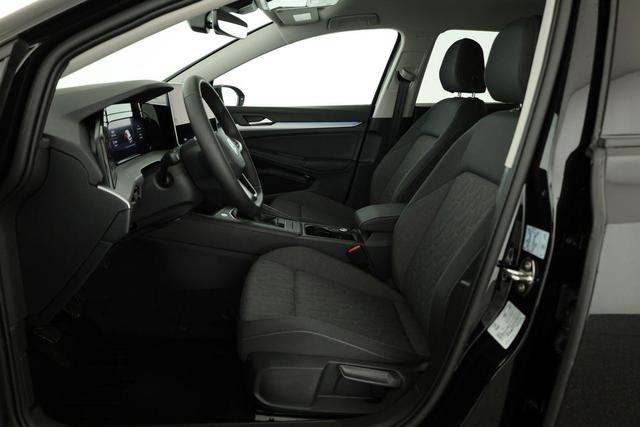 Volkswagen Golf 1.5 TSI 110 kW VIII Variant Life, AHK, easyOpen, Kamera, 3-J Garantie 