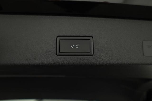 Volkswagen Golf 1.5 TSI 110 kW VIII Variant Life, AHK, easyOpen, Kamera, 3-J Garantie 