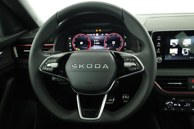 Skoda Kamiq Monte Carlo 1.5 TSI DSG Carlo, Pano, AHK, IQ.Light, Side, Kamera, Winter, 17-Zoll 