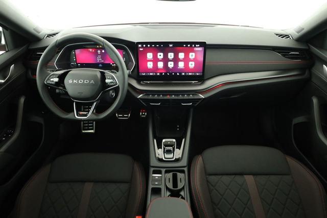 Skoda Octavia Combi 2.0 TSI 195 kW RS DSG, AHK, Navi, Matrix, Side, Winter, 5 J.-Garantie 