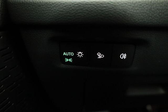 Skoda Octavia Combi 2.0 TSI 195 kW RS DSG, AHK, Navi, Matrix, Side, Winter, 5 J.-Garantie 