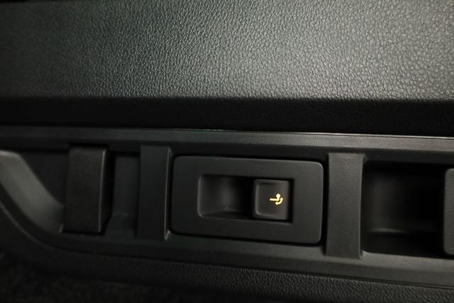 Skoda Octavia Combi 2.0 TSI 195 kW RS DSG, AHK, Navi, Matrix, Side, Winter, 5 J.-Garantie 