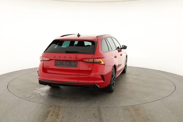 Skoda Octavia Combi 2.0 TSI 195 kW RS DSG, AHK, Navi, Matrix, Side, Winter, 5 J.-Garantie 