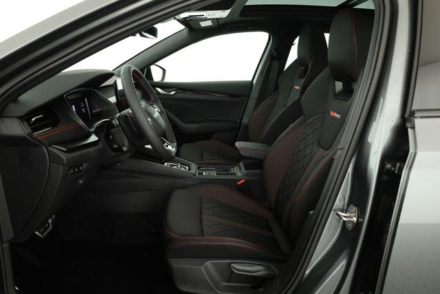 Skoda Octavia Combi 2.0 TSI 195 kW RS DSG, Pano, AHK, Navi, Matrix, Side, Winter, 5 J.-Garantie 