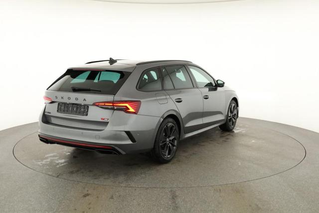 Skoda Octavia Combi 2.0 TSI 195 kW RS DSG, Pano, AHK, Navi, Matrix, Side, Winter, 5 J.-Garantie 