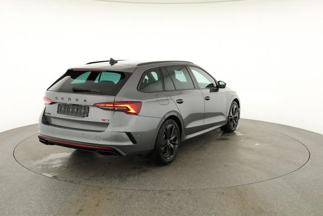 Skoda Octavia Combi 2.0 TSI 195 kW RS DSG, Standheizung, AHK, Navi, Matrix, Side, Winter, 5 J.-Garantie 