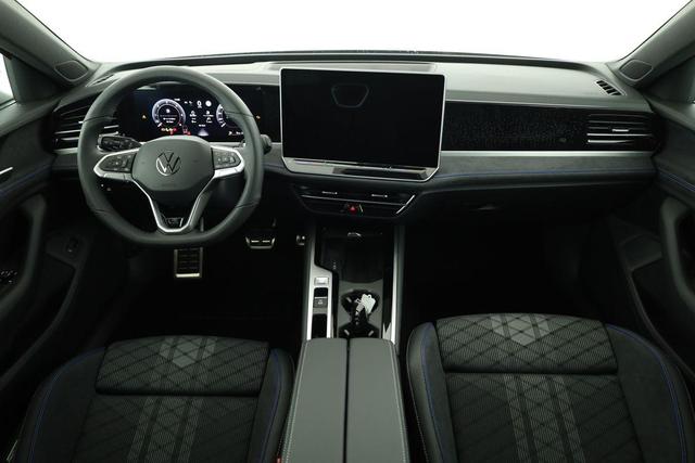 Volkswagen Passat Variant 2.0 TDI 142 kW 4Motion R-Line DSG 4M Black, AHK, IQ.Light, HUD, 19-Zoll, AreaView, Navi, Side 