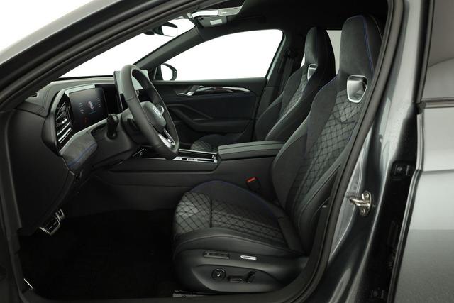 Volkswagen Passat Variant 2.0 TDI 142 kW 4Motion R-Line DSG 4M Black, AHK, IQ.Light, HUD, 19-Zoll, AreaView, Navi, Side 