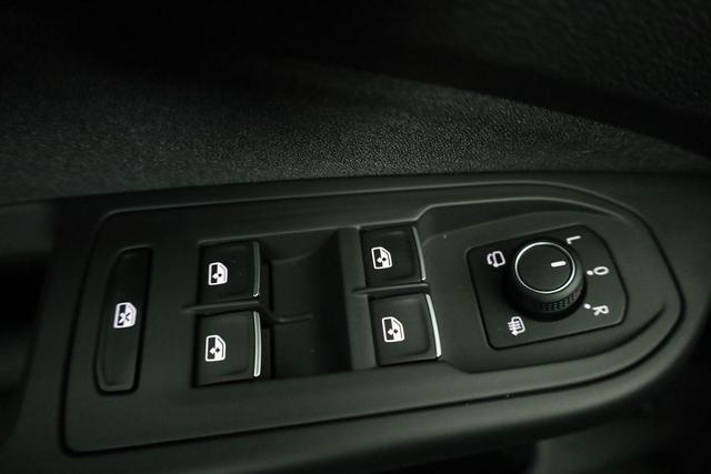 Volkswagen Golf VIII Variant 2.0 TDI DSG Life, AHK, easyOpen, Kamera, 3-J Garantie 