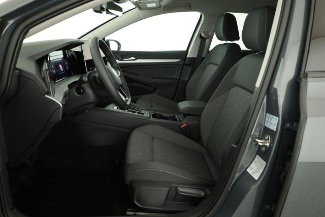 Volkswagen Golf VIII Variant 2.0 TDI DSG Life, AHK, easyOpen, Kamera, 3-J Garantie 