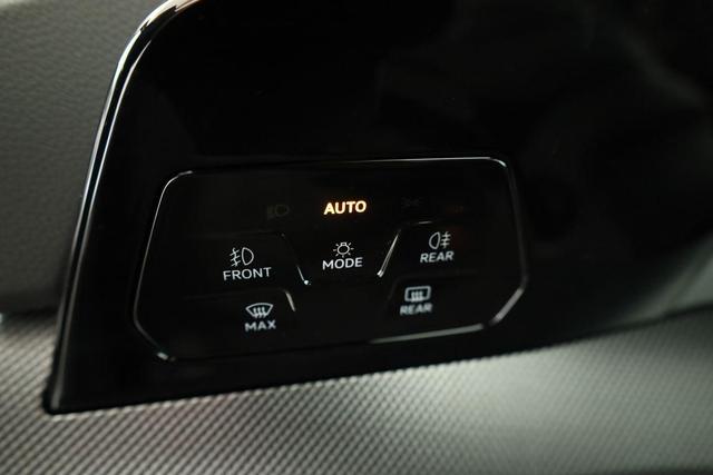 Volkswagen Golf 2.0 TSI 195 kW GTI VIII DSG, Navi, Side, IQ.Light, Kamera, Winter 