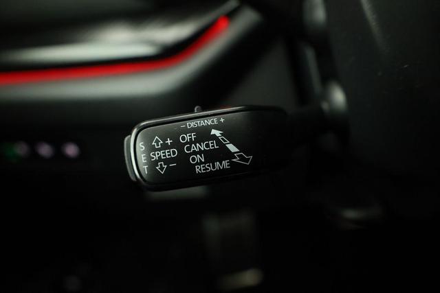 Skoda Octavia Combi 2.0 TSI 195 kW RS DSG, Standheizung, AHK, Navi, Matrix, Side, Winter, 5 J.-Garantie 