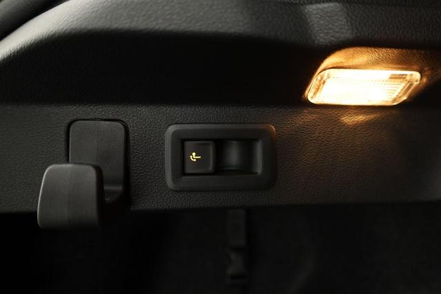 Skoda Scala Monte Carlo 1.5 TSI DSG Carlo, AHK, Pano, Matrix, Winter, Kamera. 18-Zoll, 5 J.-Garantie 