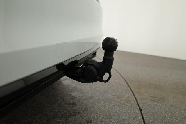 Skoda Scala Monte Carlo 1.5 TSI DSG Carlo, AHK, Pano, Matrix, Winter, Kamera. 18-Zoll, 5 J.-Garantie 